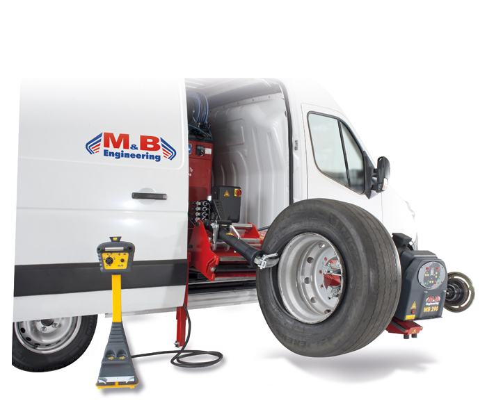 M&B Engineering Dido 26MV on pakettiautoon asennettava rengaskone raskaalle kalustolle, joka tekee pakettiautosta liikkuvan rengasaseman.