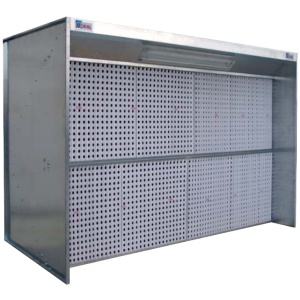 Maalausseinä ja maalauskaappi