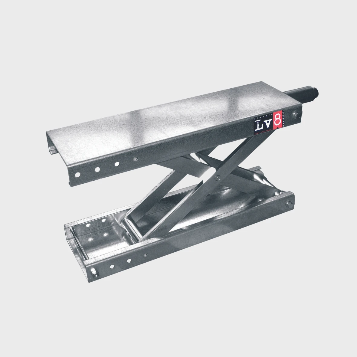 LV8 keskitunkki moottoripyötänostimiin lisävarusteeksi